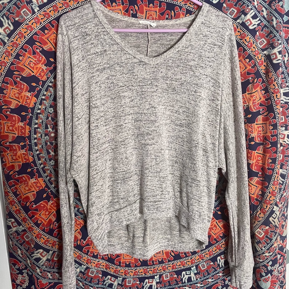 Grey long sleeve shirt
